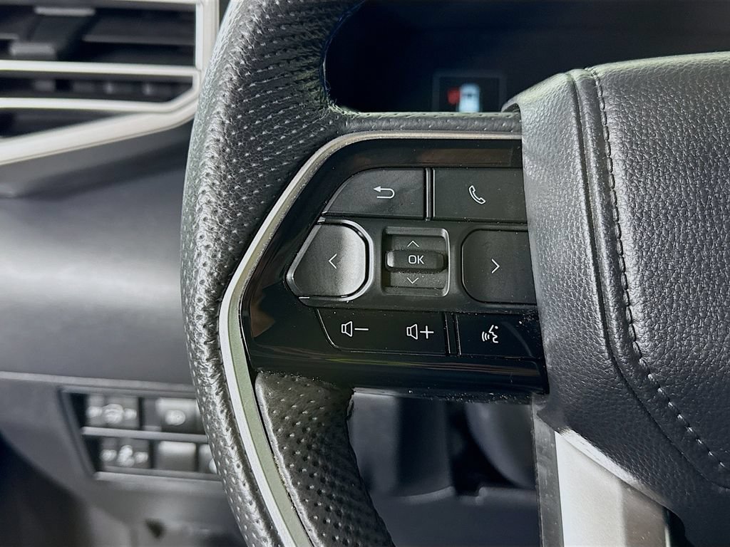 Certified 2024 Toyota Sequoia Platinum AWD/4WD image 22