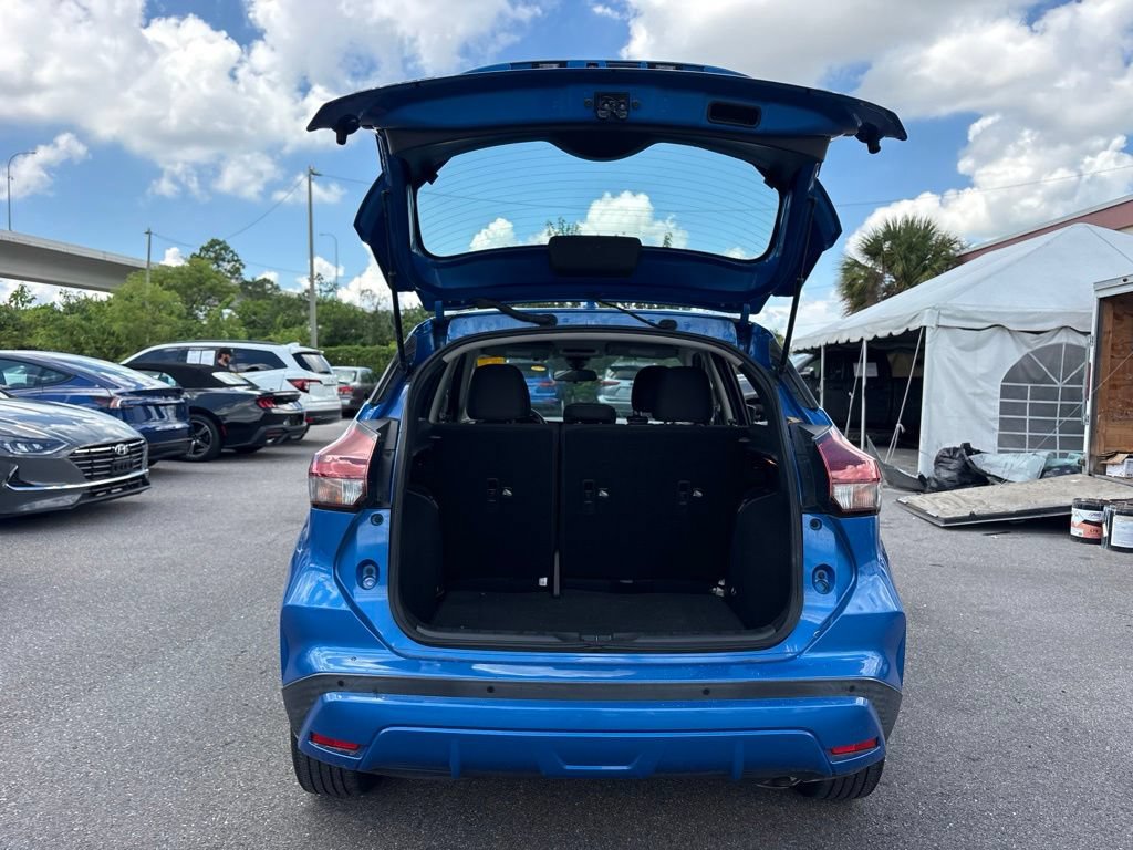 Used 2021 Nissan Kicks SV FWD image 13