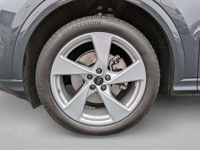 Certified 2025 Audi Q5 Prestige image 27
