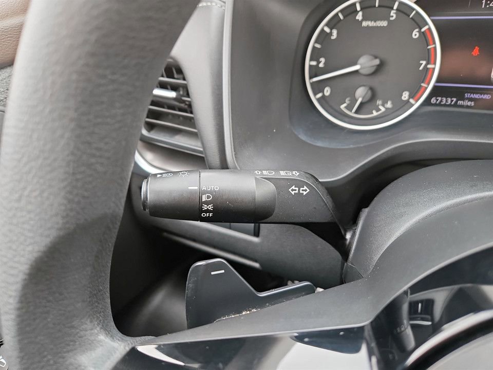 Used 2023 Nissan Rogue SV image 20