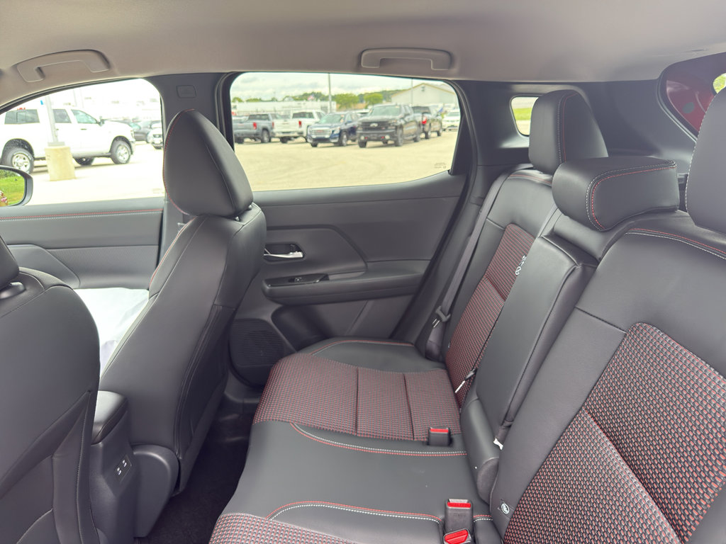 New 2026 Nissan Kicks SR w/ Cold Weather Package image 33