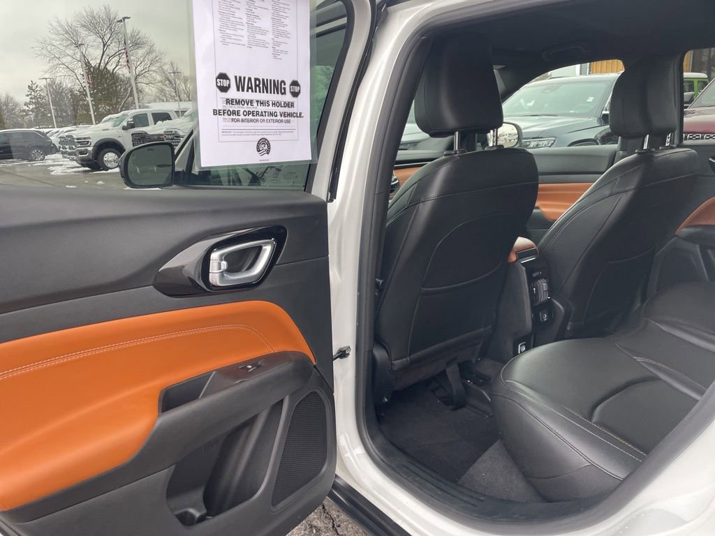 Used 2024 Jeep Compass Limited image 30