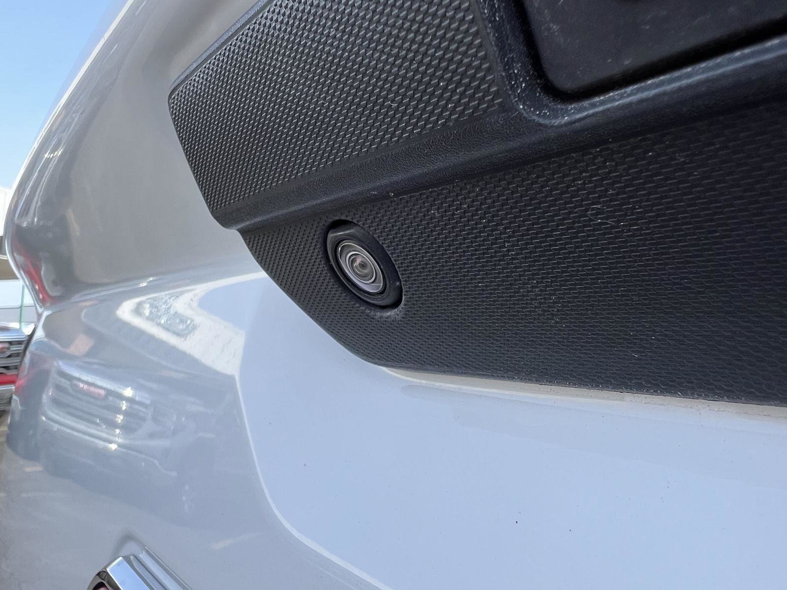 Used 2019 GMC Sierra 1500 SLE w/ SLE Value Package image 8