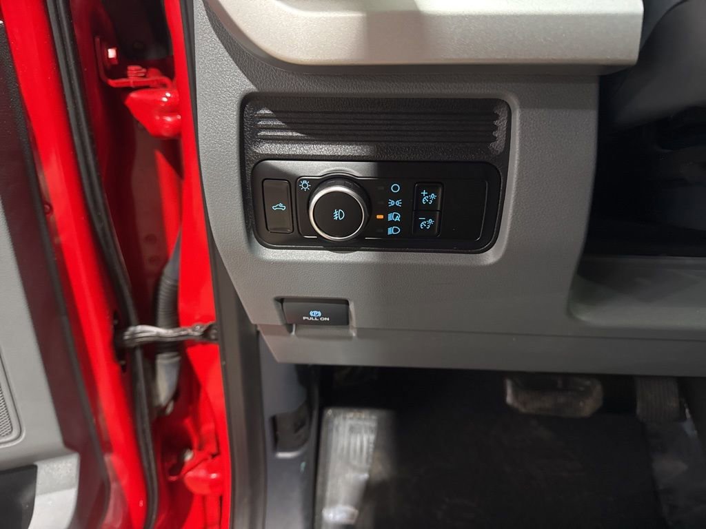 Used 2023 Ford F350 XLT AWD/4WD image 23
