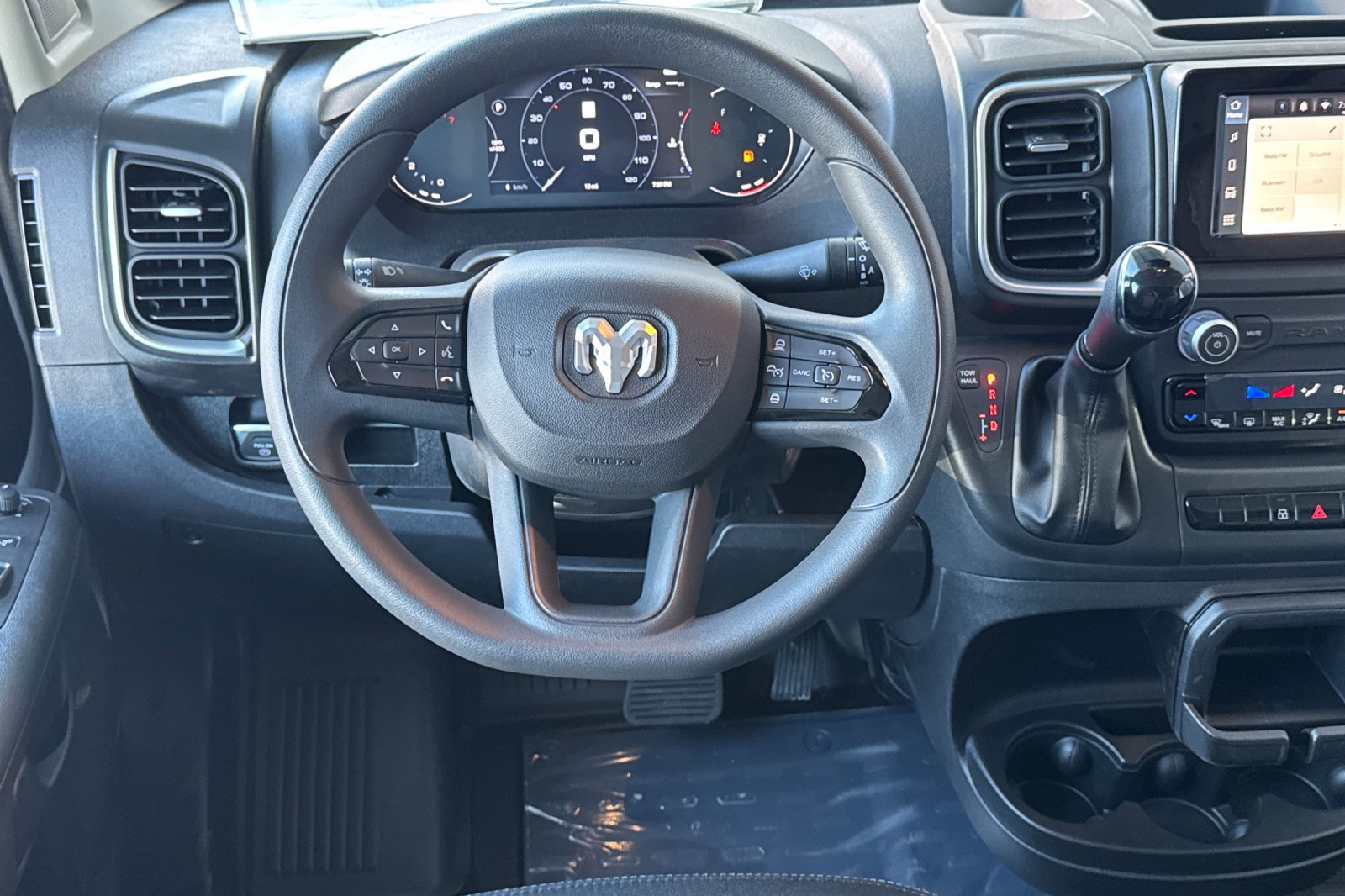 New 2026 RAM ProMaster 1500 w/ Quick Order Package 22G SLT image 12