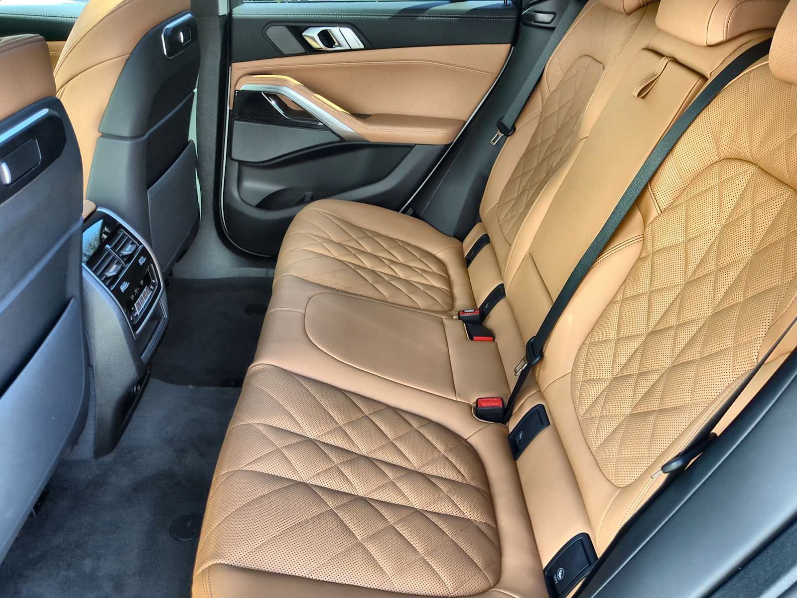New 2026 BMW X6 xDrive40i AWD/4WD image 20