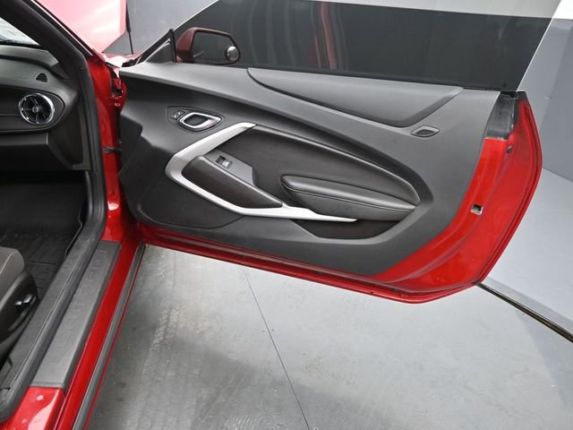 Used 2021 Chevrolet Camaro LT RWD image 18