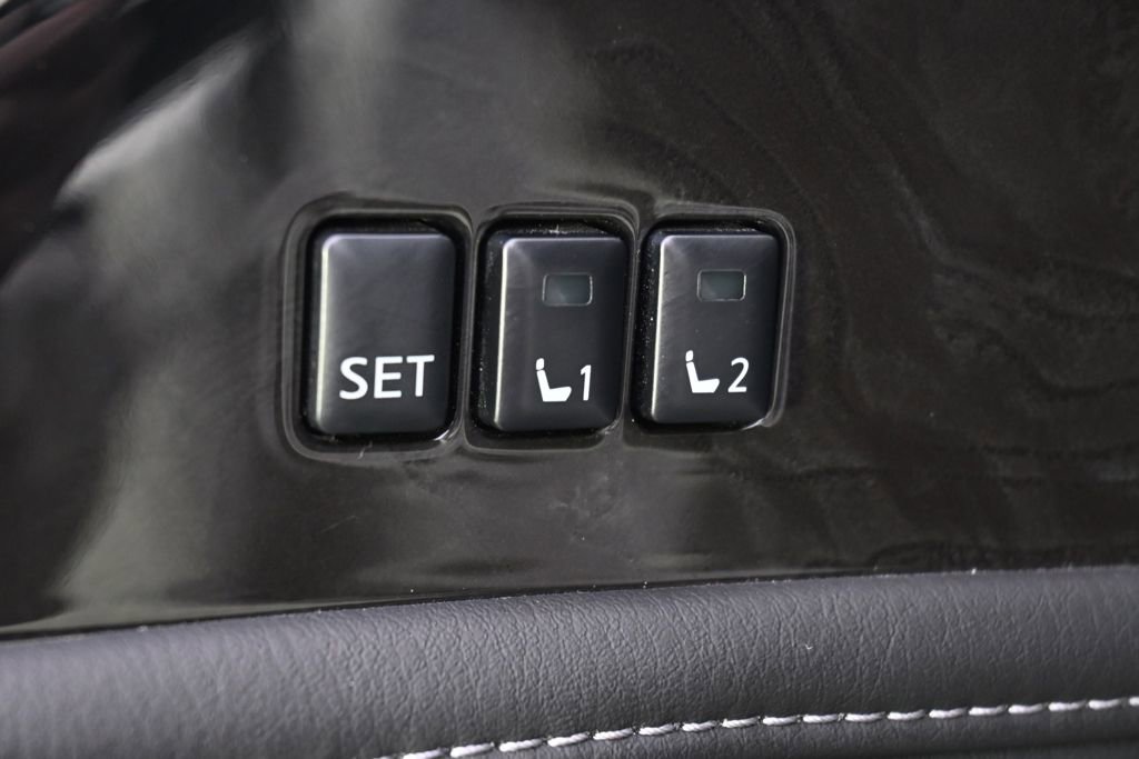 Used 2024 INFINITI QX80 Luxe image 25