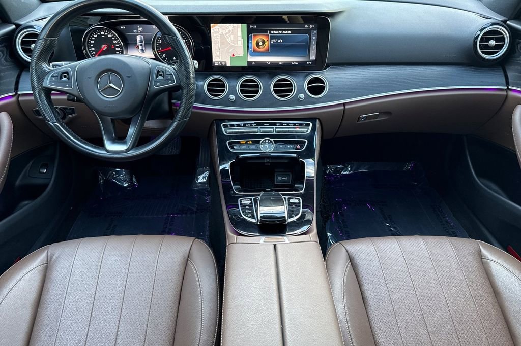 Used 2017 Mercedes-Benz E 300 image 9