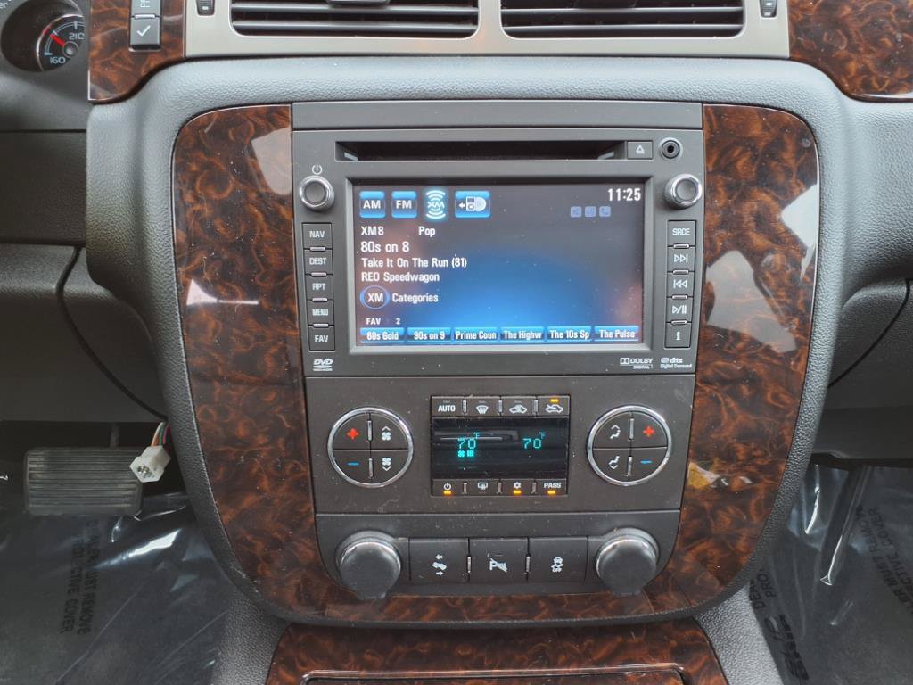 Used 2013 GMC Sierra 2500 Denali w/ Suspension Package, Off-Road AWD/4WD image 19
