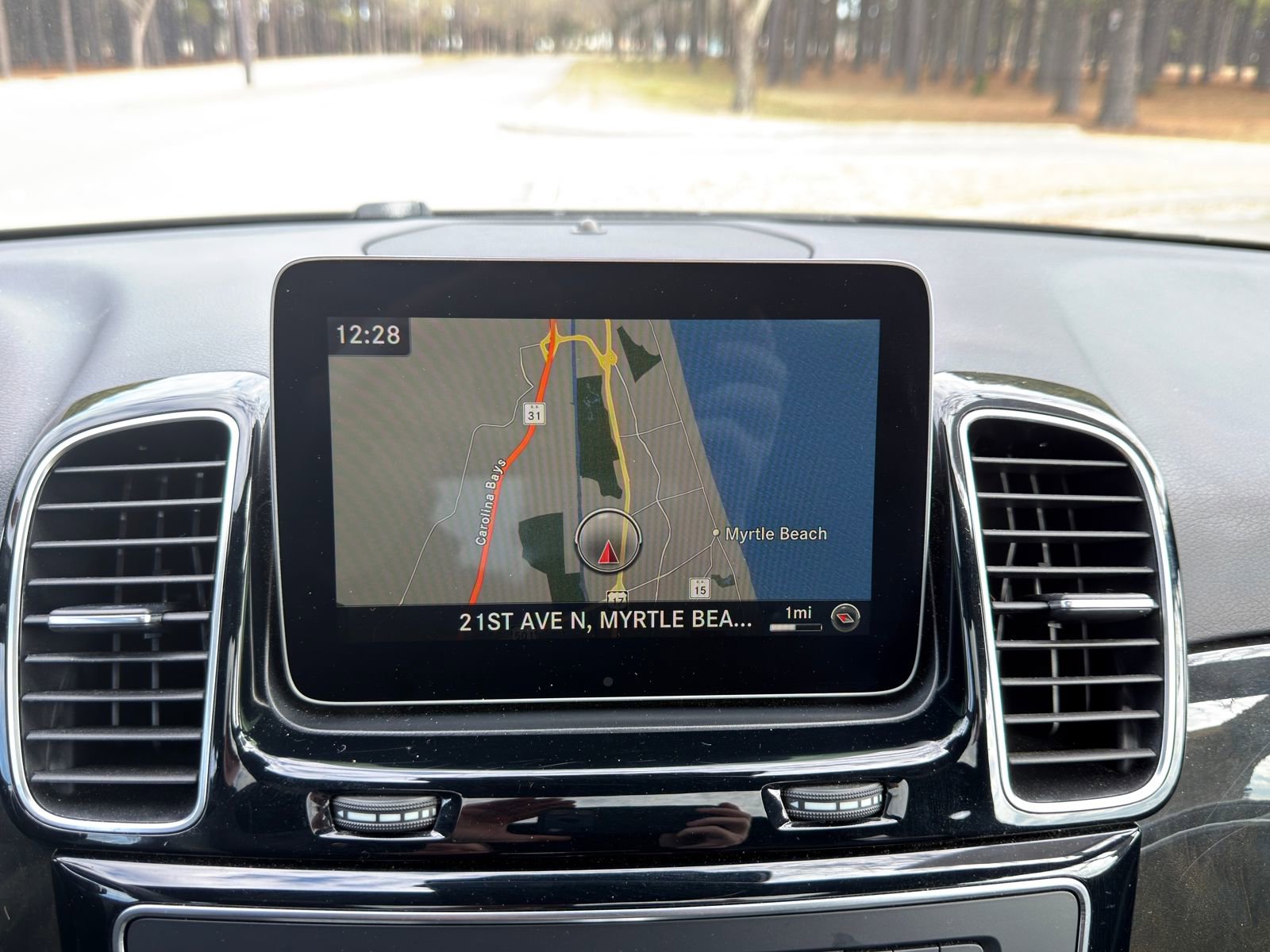 Used 2018 Mercedes-Benz GLE 350 image 4