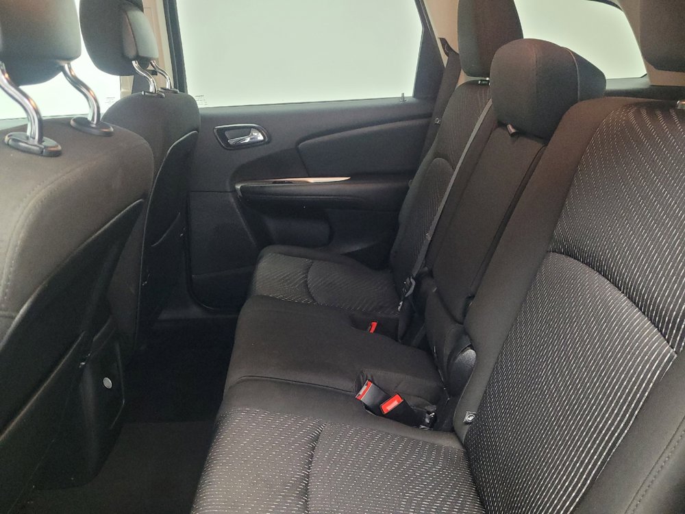Used 2020 Dodge Journey SE w/ SE Popular Equipment Group image 18