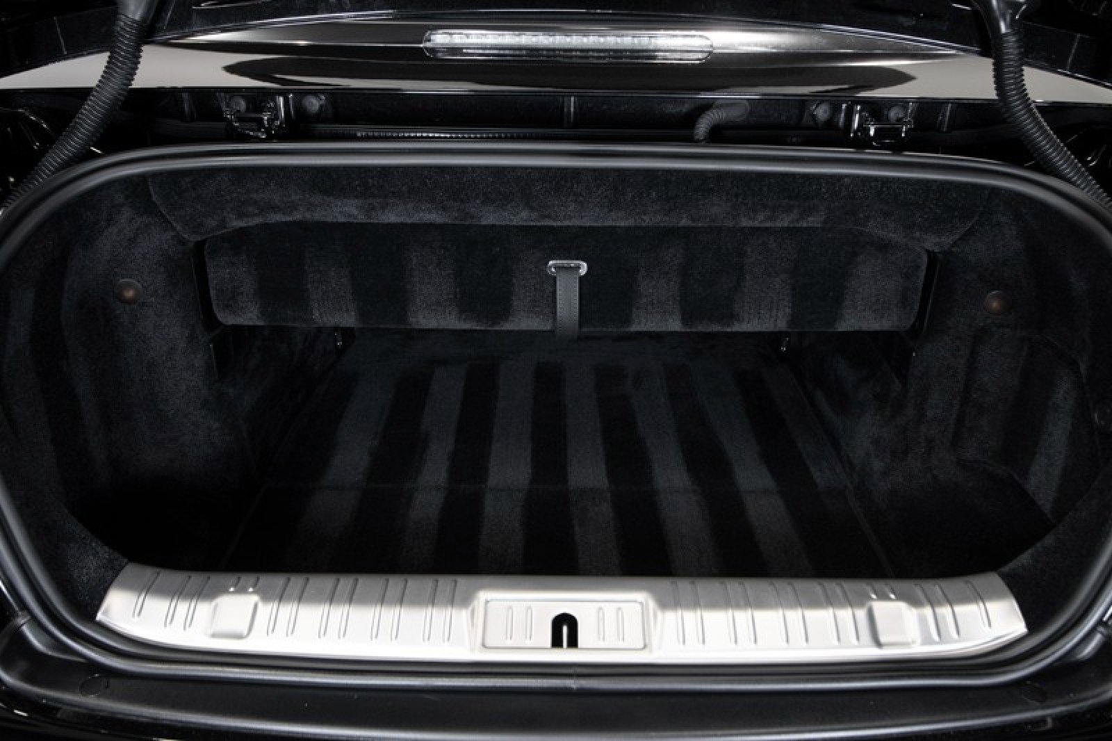 Used 2018 Rolls-Royce Dawn image 55