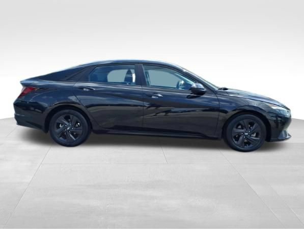 Used 2023 Hyundai Elantra SEL FWD image 5