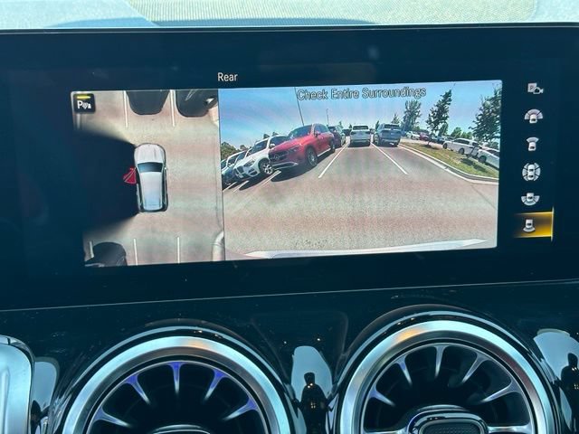 Used 2022 Mercedes-Benz GLB 35 AMG 4MATIC w/ Parking Assistance Package image 32