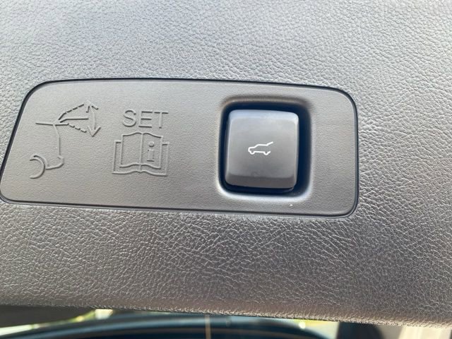 Used 2023 Lincoln Corsair Reserve w/ Equipment Group 202A image 11