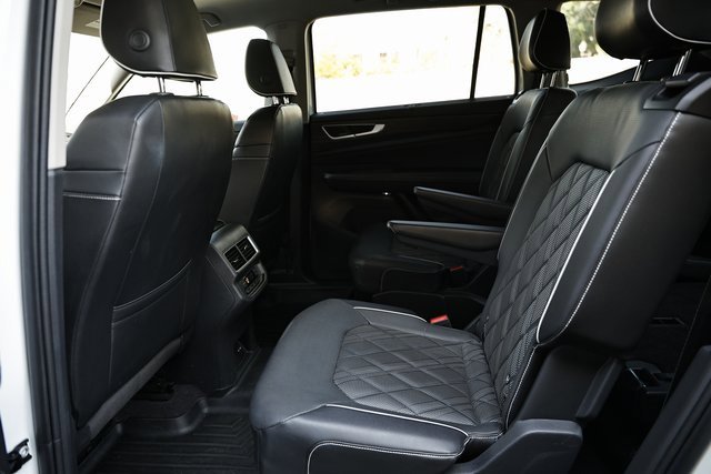 Used 2024 Volkswagen Atlas SEL Premium R-Line image 25