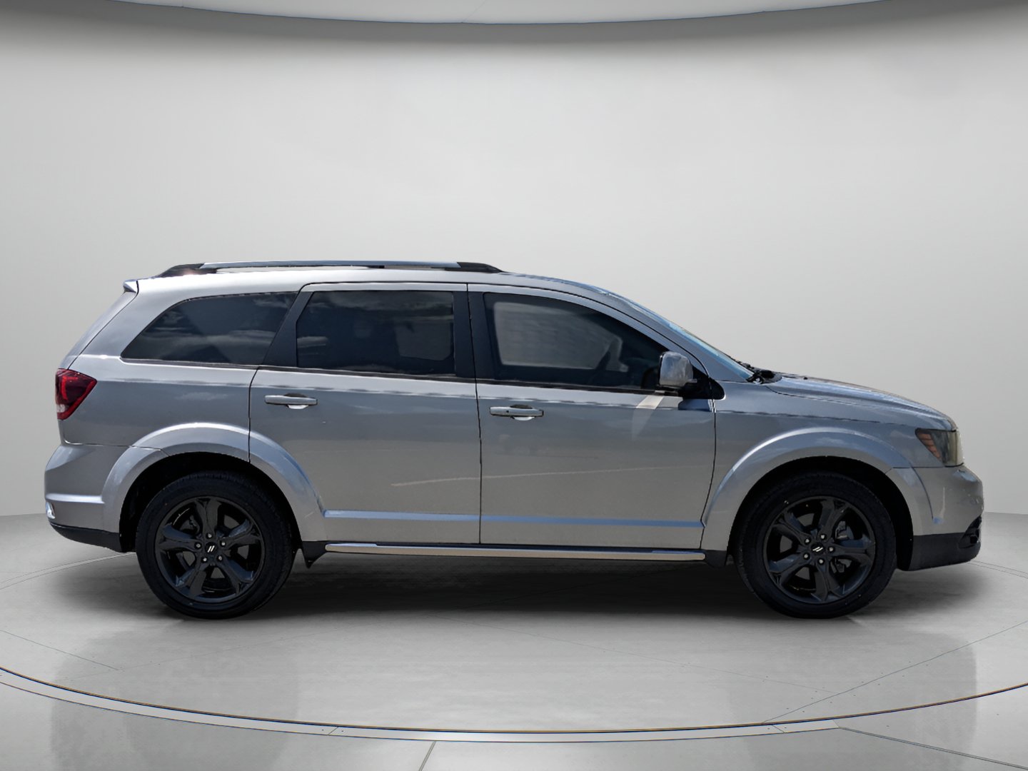 Used 2019 Dodge Journey Crossroad w/ Driver Convenience Group FWD image 9