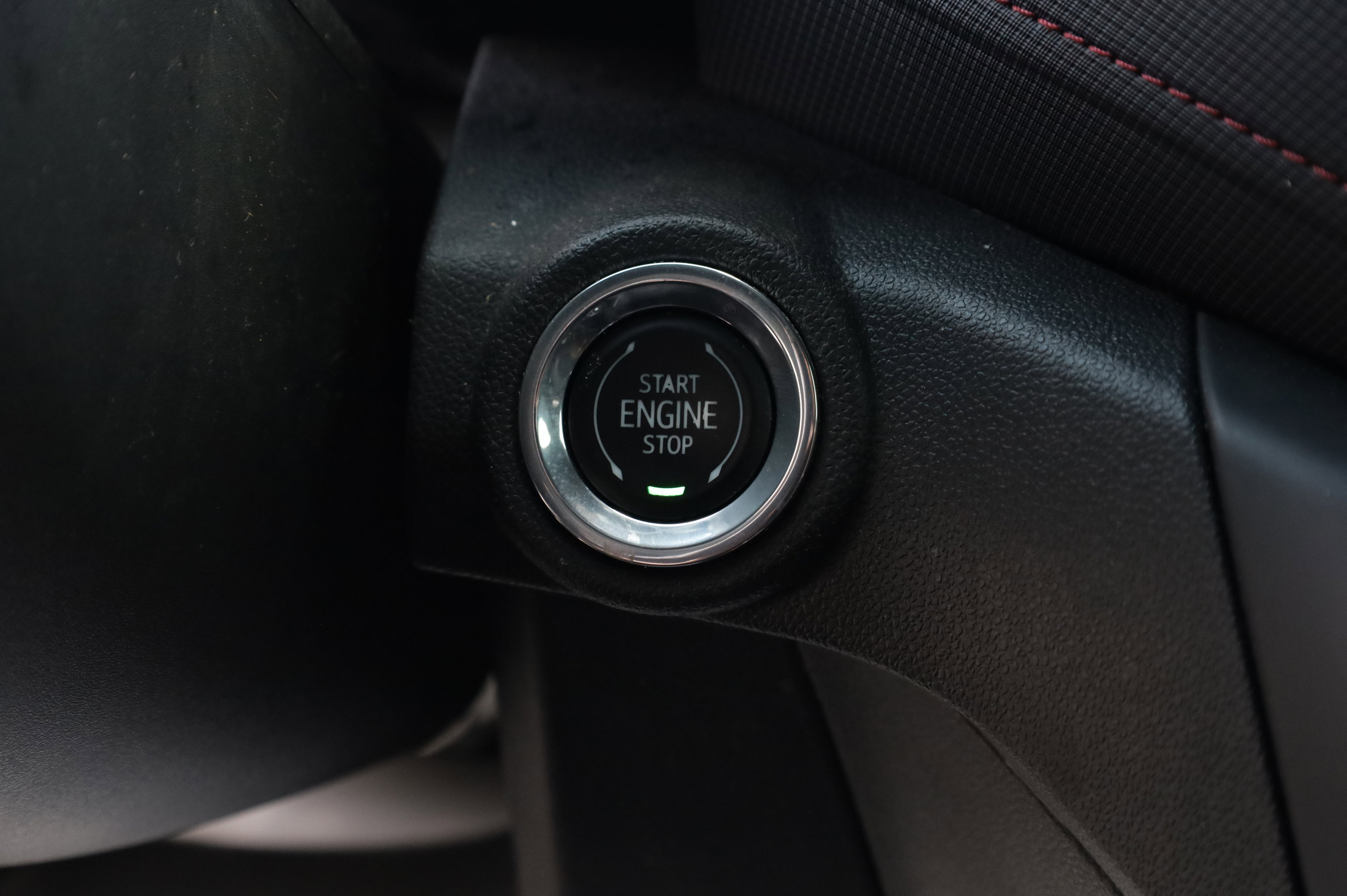 Used 2023 Chevrolet TrailBlazer RS w/ Convenience Package FWD image 9