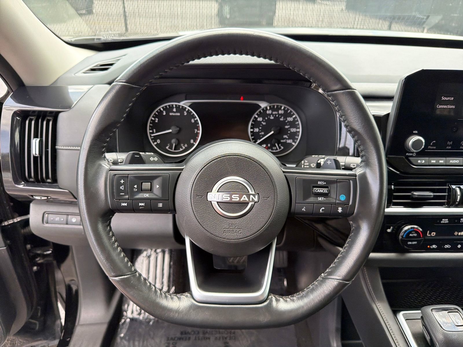 Certified 2024 Nissan Pathfinder SV AWD/4WD image 11