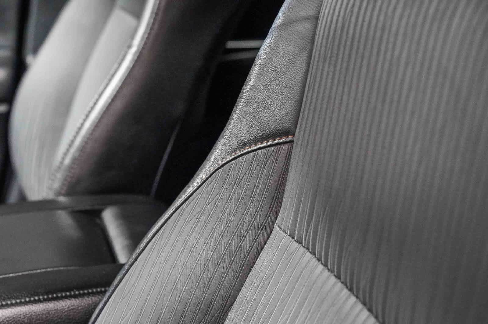Certified 2019 Toyota Highlander Plus FWD image 20