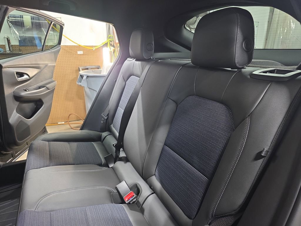 New 2026 Buick Envista Preferred FWD image 13
