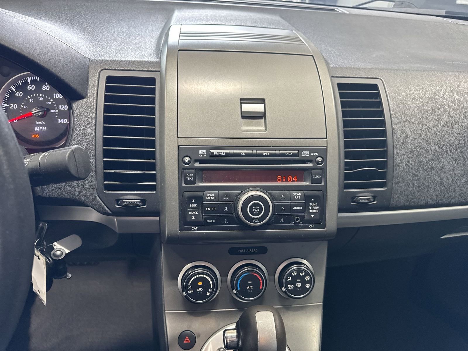 Used 2011 Nissan Sentra 2.0 SR FWD image 12