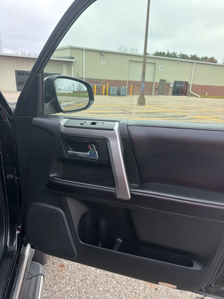 Used 2016 Toyota 4Runner Limited image 16