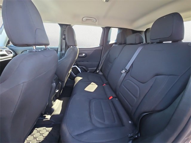 Used 2018 Jeep Renegade Latitude image 13