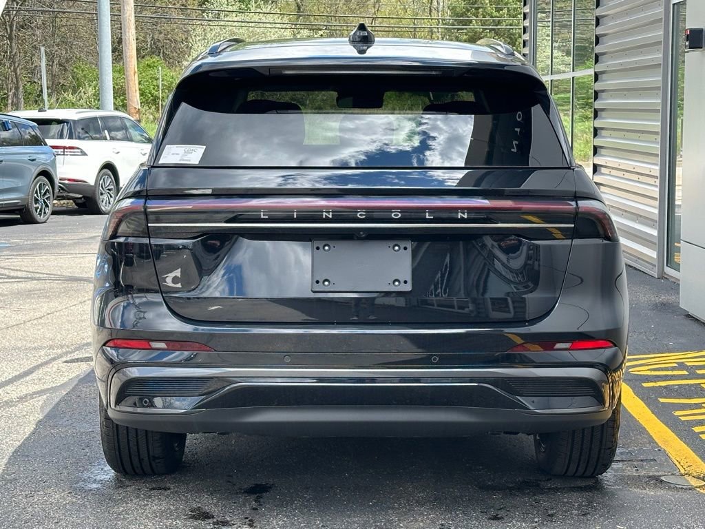 New 2026 Lincoln Nautilus Reserve w/ Jet Appearance Package AWD/4WD image 4