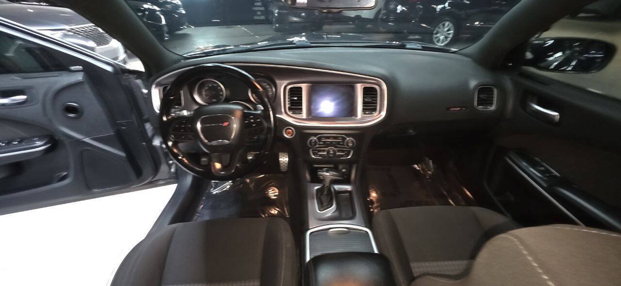 Used 2021 Dodge Charger Scat Pack w/ Navigation & Travel Group RWD image 16