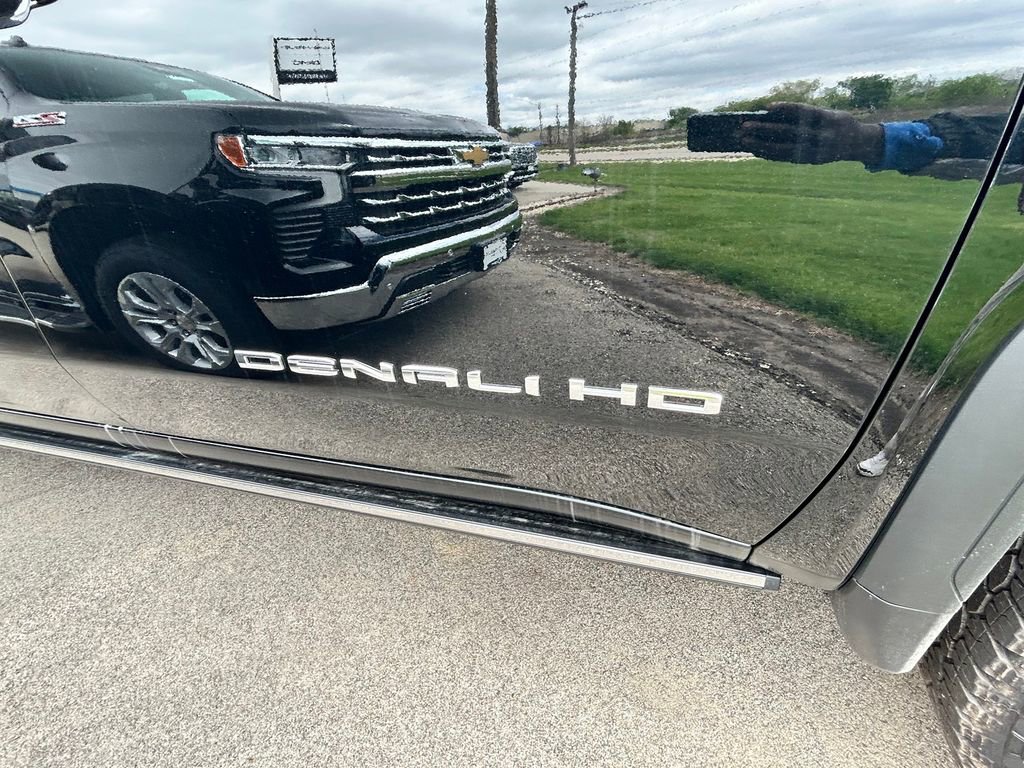 New 2026 GMC Sierra 3500 Denali Ultimate AWD/4WD image 38