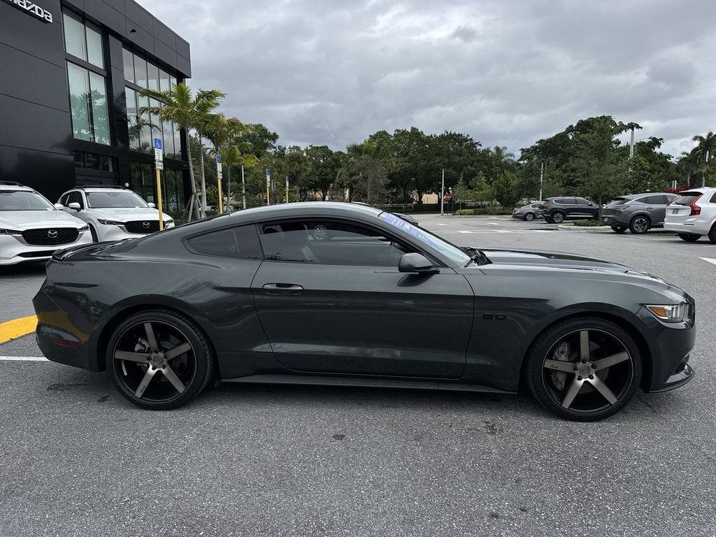 Used 2016 Ford Mustang GT w/ Black Accent Package RWD image 5