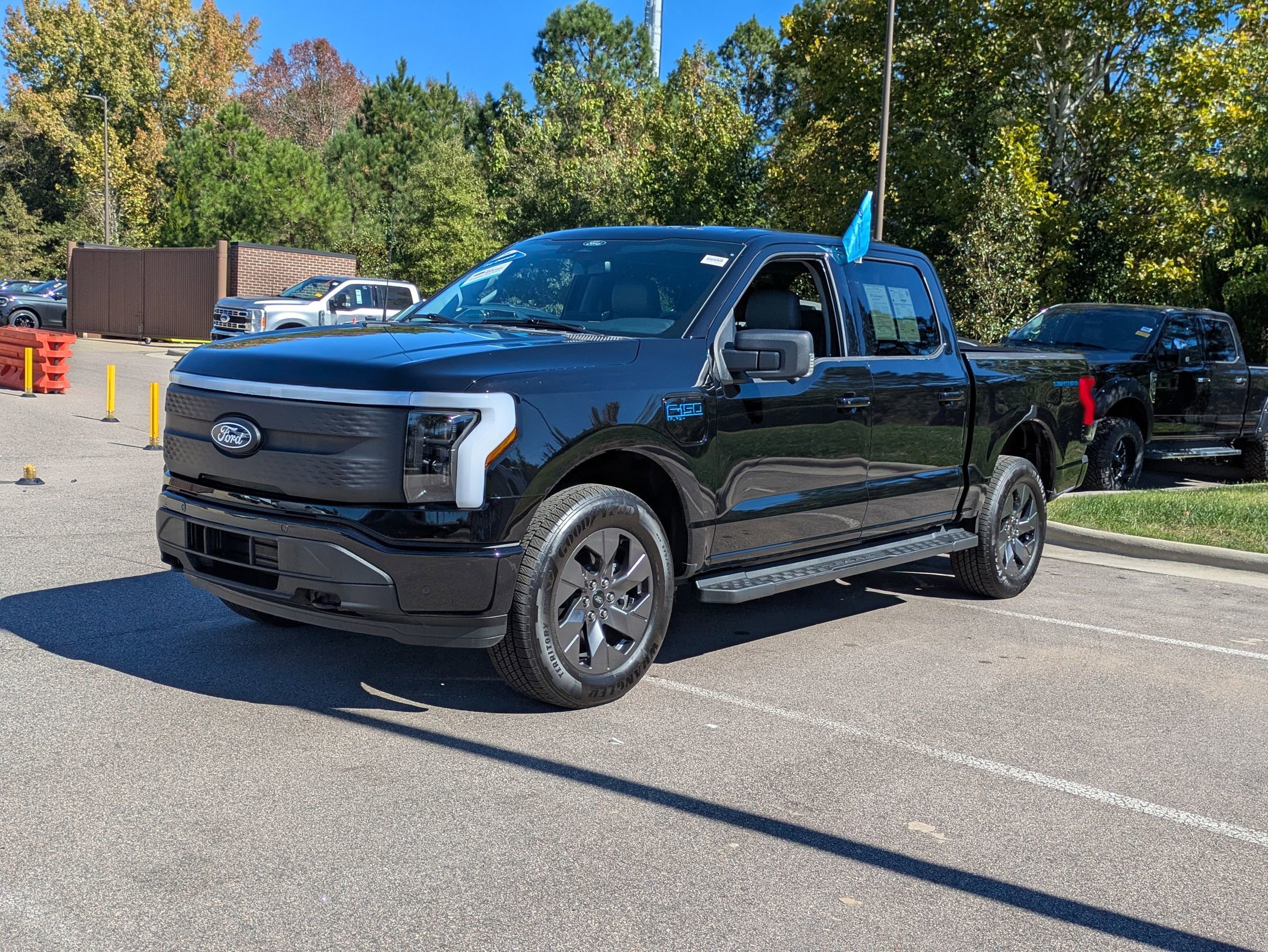 Certified 2025 Ford F150 Lightning Flash w/ Max Trailer Tow Package image 8