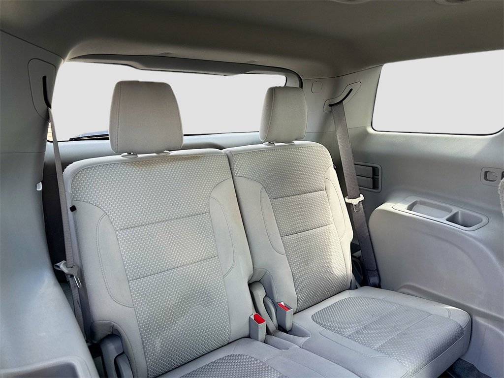 Used 2021 GMC Acadia SLE image 25