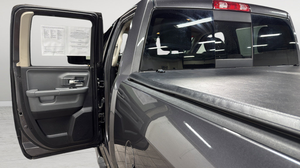 Used 2016 RAM 1500 Classic SLT image 31
