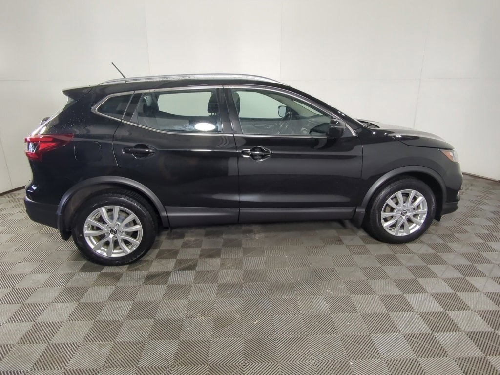 Used 2022 Nissan Rogue Sport SV image 8