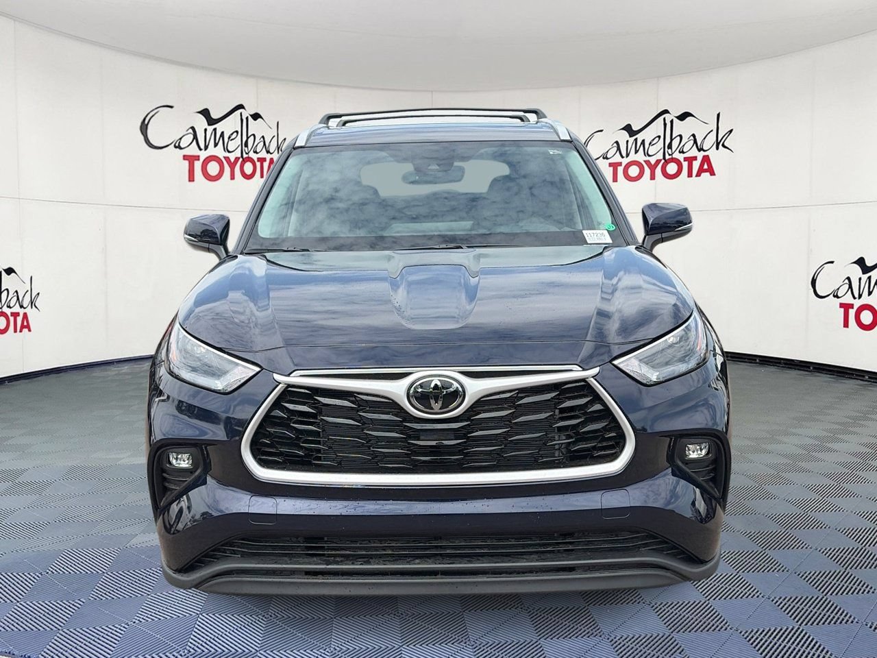 New 2026 Toyota Highlander XLE AWD/4WD image 3