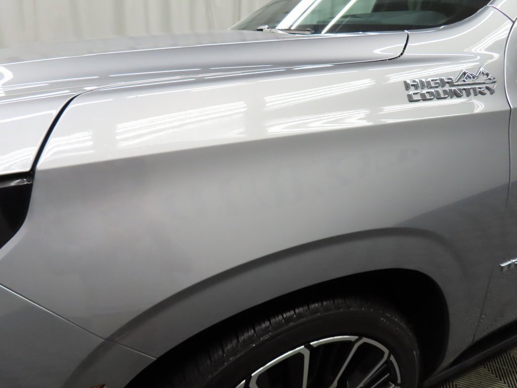 Used 2025 Chevrolet Tahoe High Country image 51