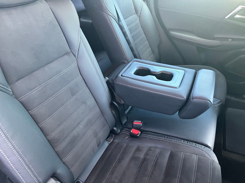 Used 2023 Mitsubishi Outlander SE image 28