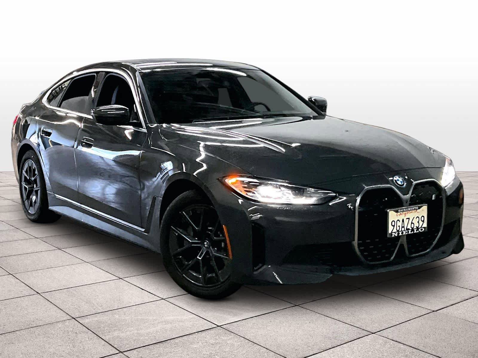 Used 2023 BMW i4 eDrive35 w/ Premium Package image 2
