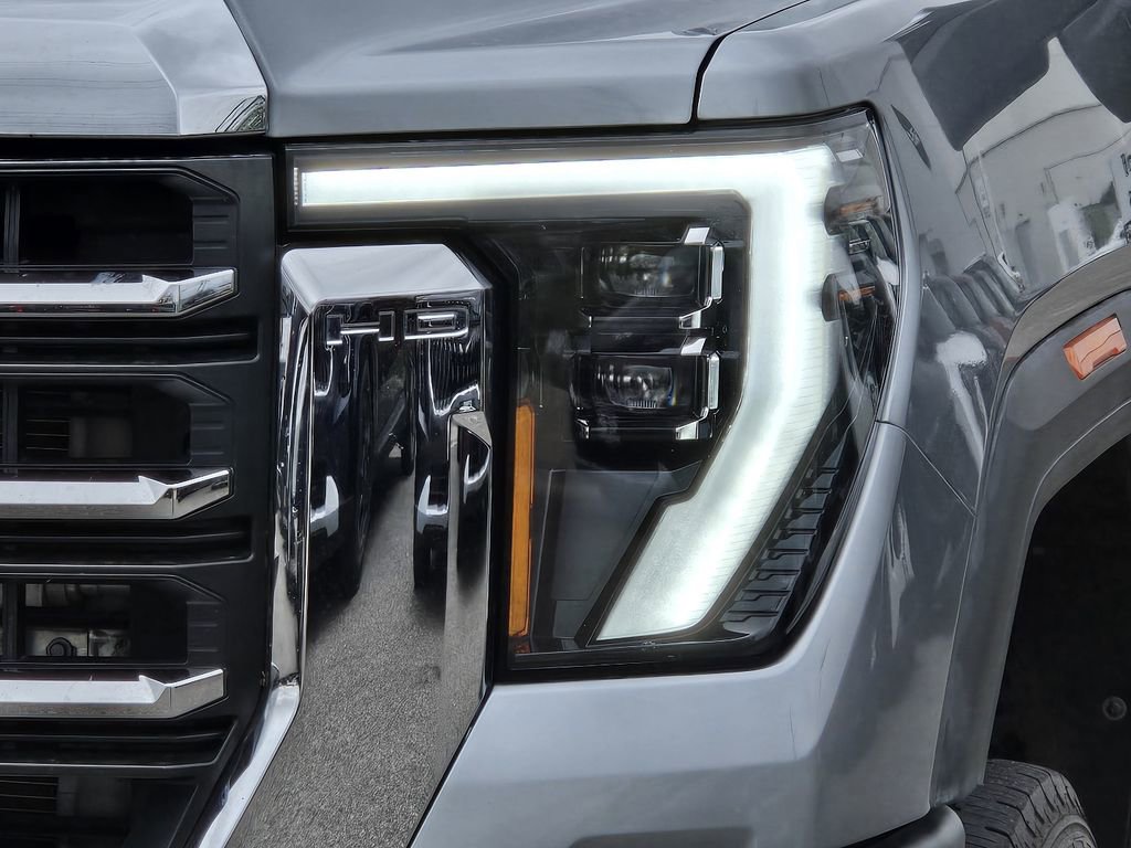 Used 2024 GMC Sierra 3500 SLT w/ SLT Premium Package AWD/4WD image 42