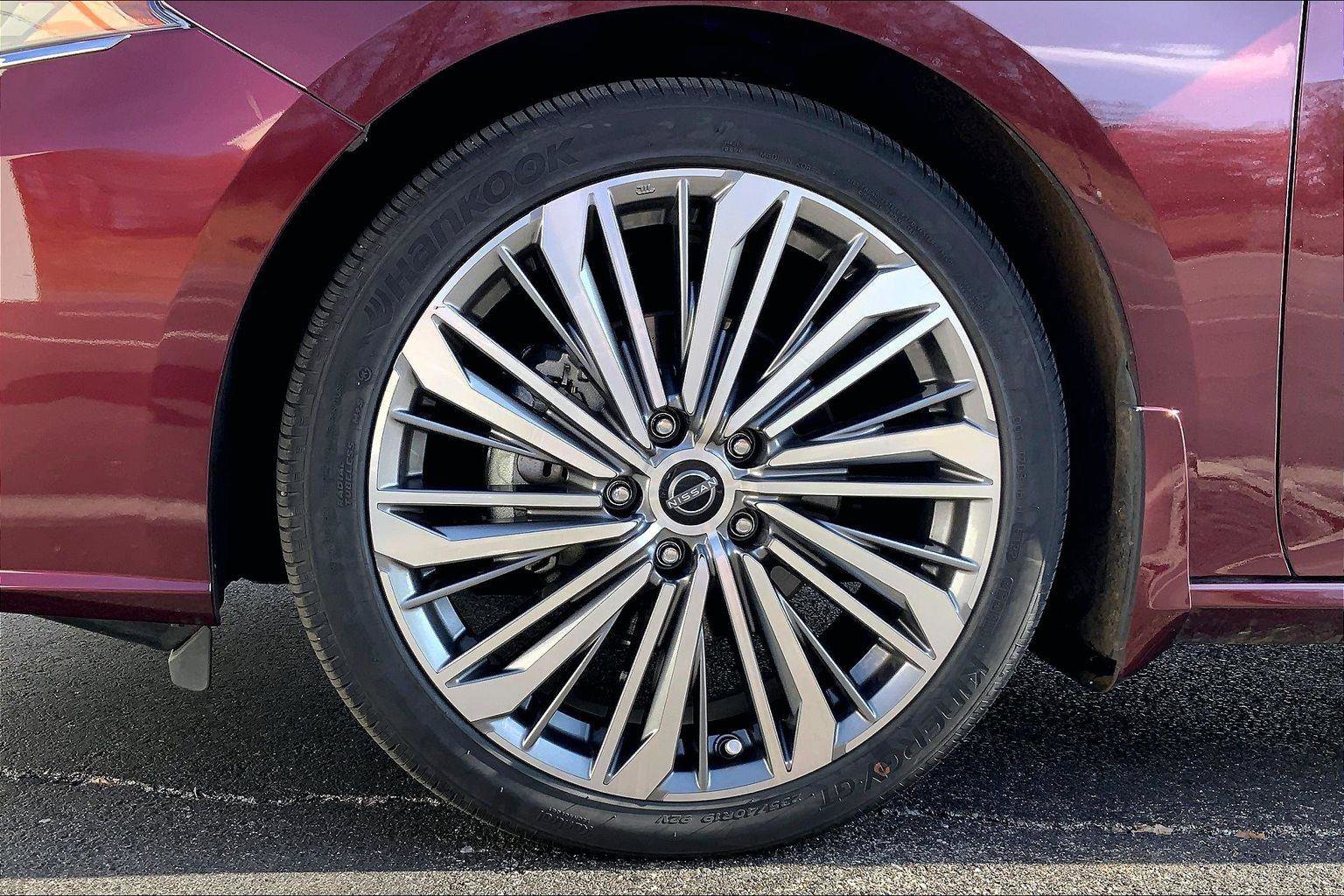 Used 2024 Nissan Altima 2.5 SL image 9