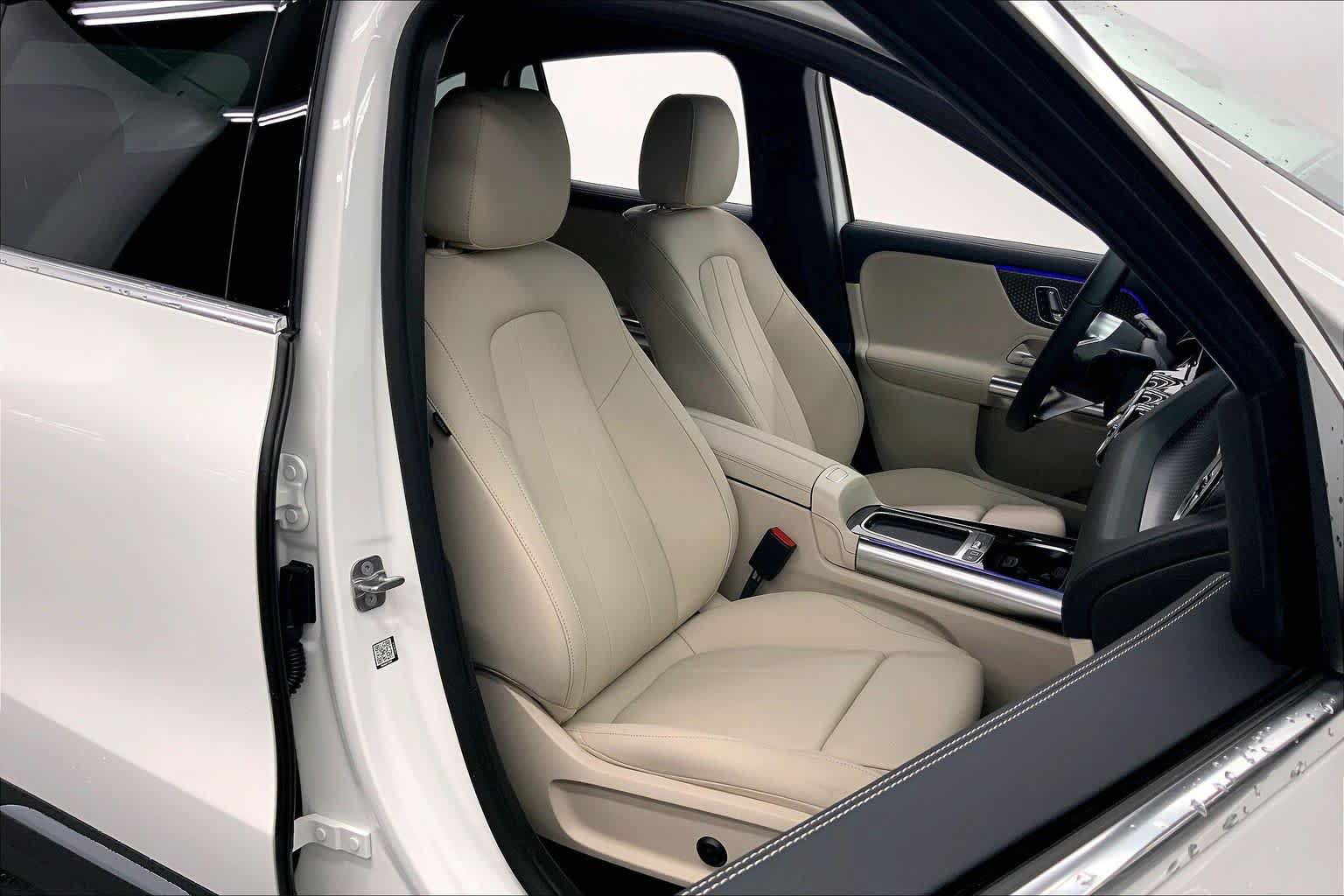 Used 2026 Mercedes-Benz GLA 250 image 2