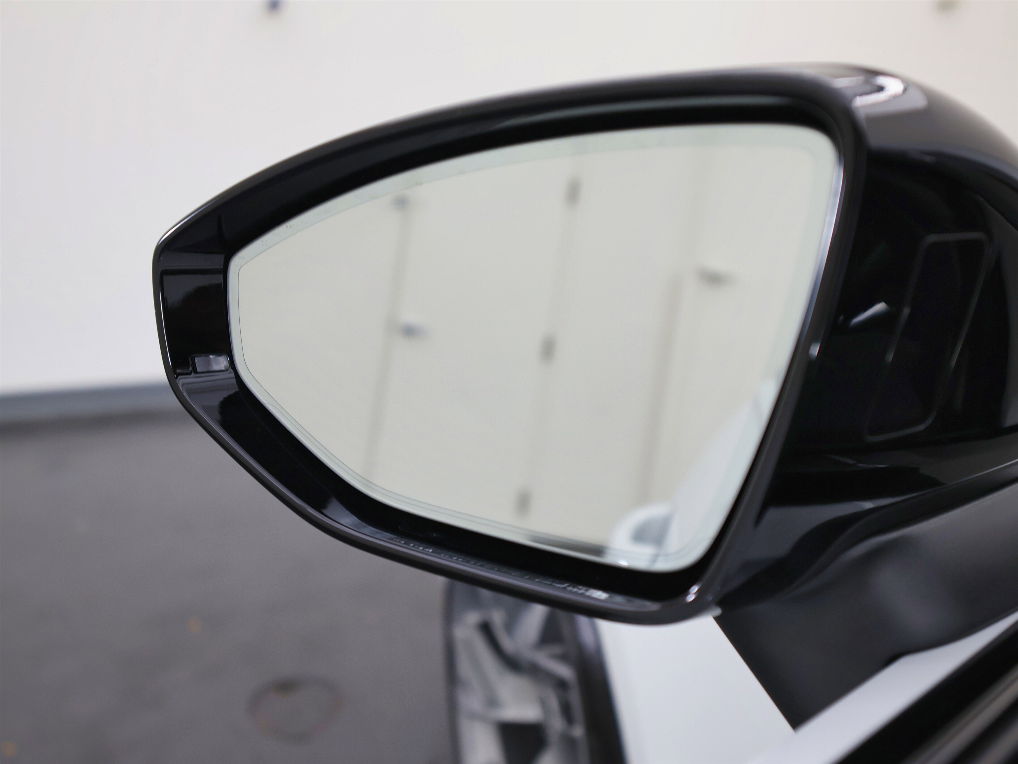 Used 2021 Audi RS 6 w/ Executive Package image 29