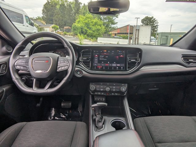 Used 2025 Dodge Durango GT AWD/4WD image 17