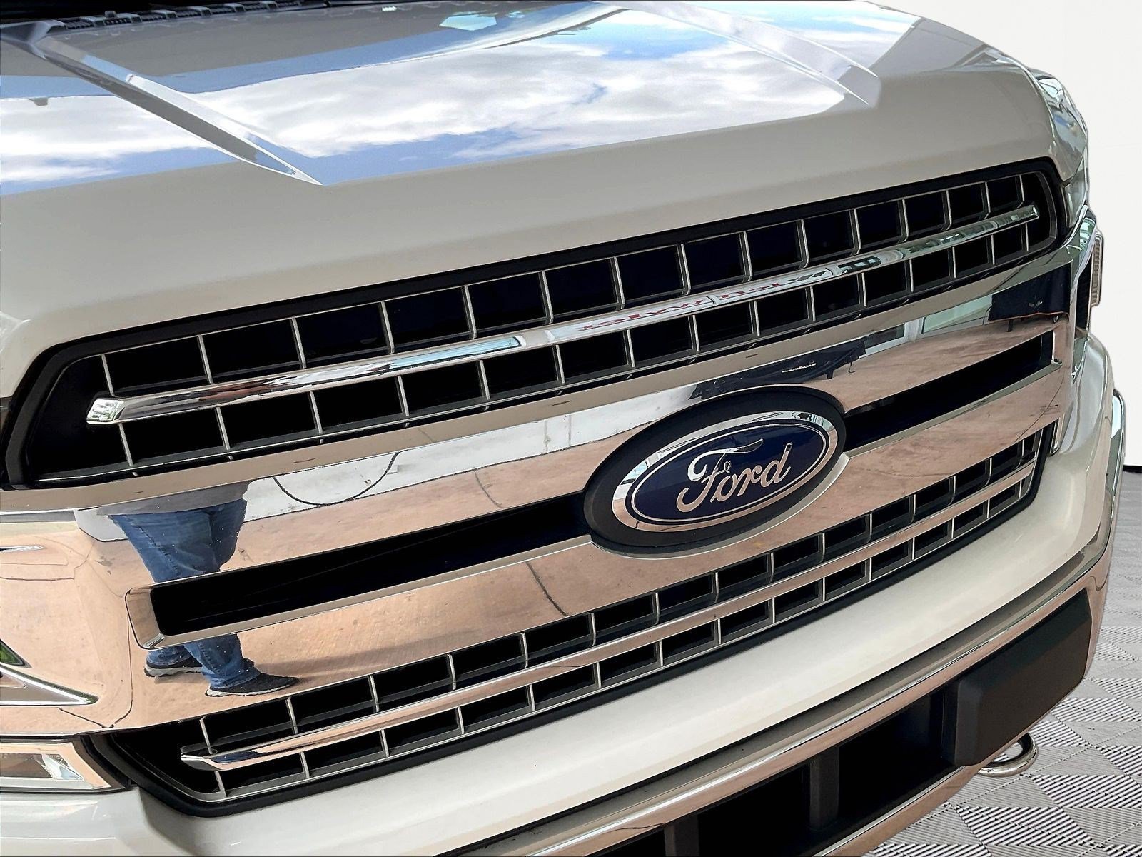 Used 2020 Ford F150 XLT w/ Equipment Group 302A Luxury AWD/4WD image 31
