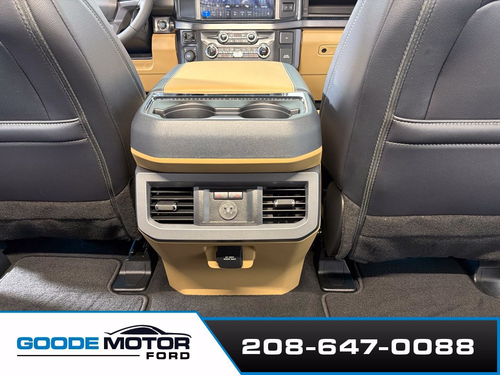 Used 2025 Ford F350 Lariat w/ Chrome Package AWD/4WD image 21