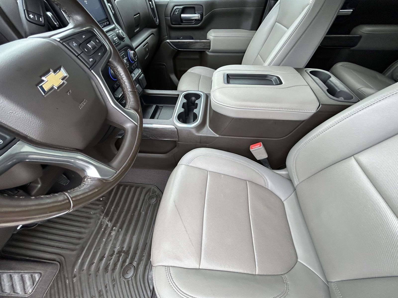 Used 2021 Chevrolet Silverado 3500 LTZ w/ LTZ Convenience Package image 10