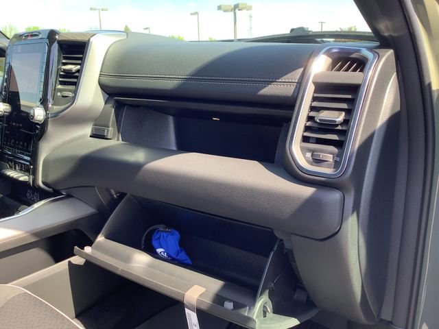 New 2026 RAM 1500 Laramie AWD/4WD image 44